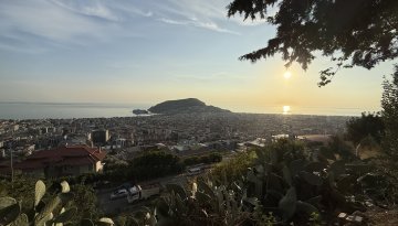 Alanya'da yarından itibaren parçalı bulutlu hava etkili olacak