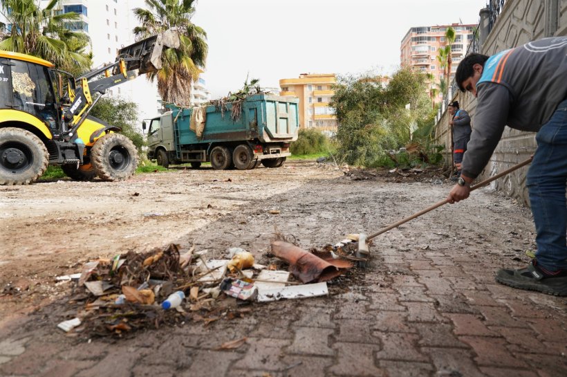 Başkan &Ouml;z&ccedil;elik: &Ccedil;evreyi Kirletenlere Taviz Yok