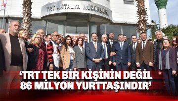 CHP’den TRT Antalya Önünde Eylem: TRT Tek Bir Kişinin Değil, 86 Milyonundur