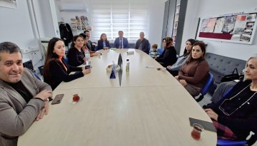 Müdür Yılmaz 'dan Sel Engelini Aşan Okula 'Moral' Ziyareti