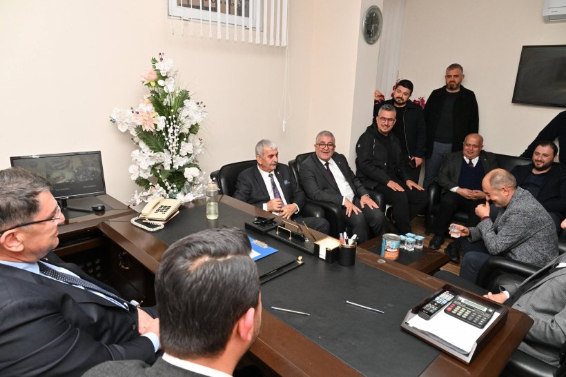 Alanya'da AESOB Başkanı Dere'ye tam destek