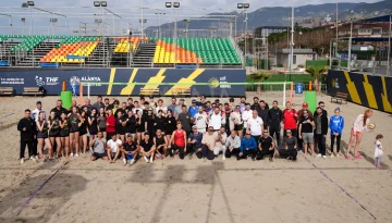 Plajda Şubat Coşkusu: Halk Şampiyonası Nefes Kesti