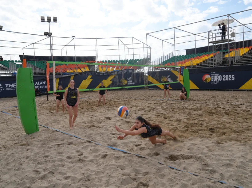 Plajda Şubat Coşkusu: Halk Şampiyonası Nefes Kesti