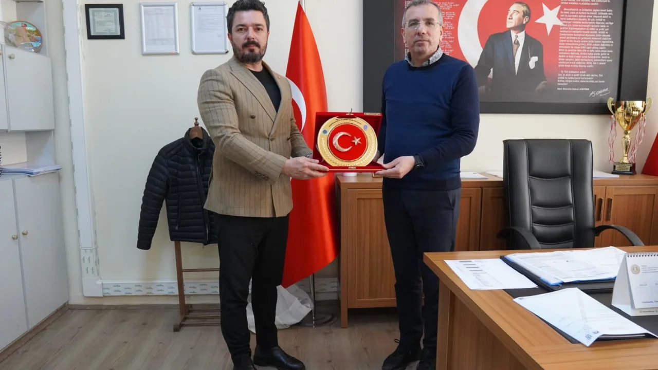 EMŞAV Alanya’dan Eğitime Anlamlı Dokunuş