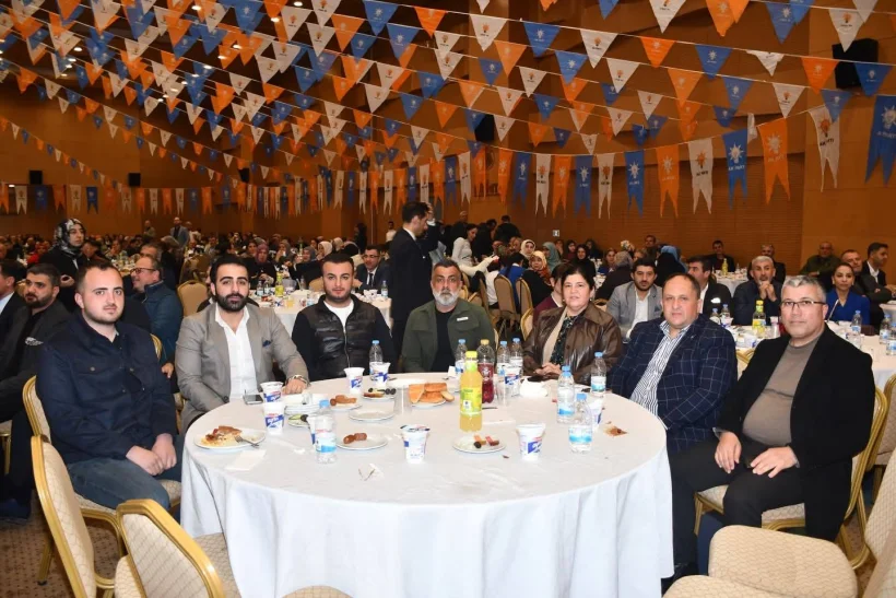 Alanya Ak Parti iftar davetinde Toklu'ya vefa