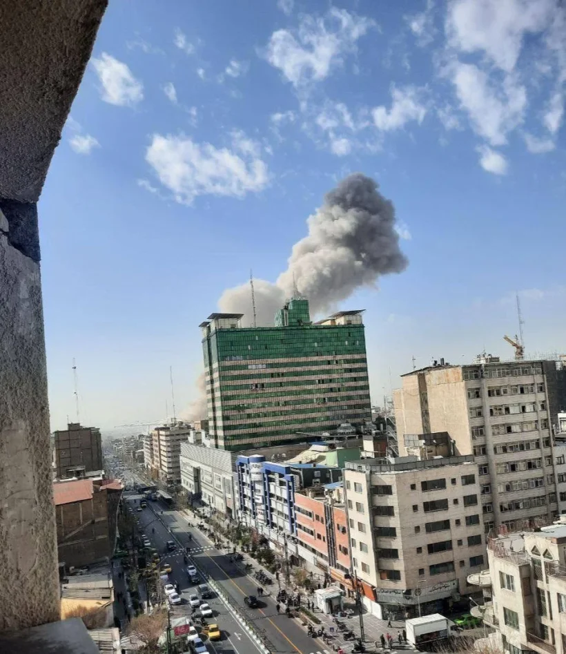 SON DAKİKA | İsrail İran’a 'önleyici saldırı' başlattığını duyurdu