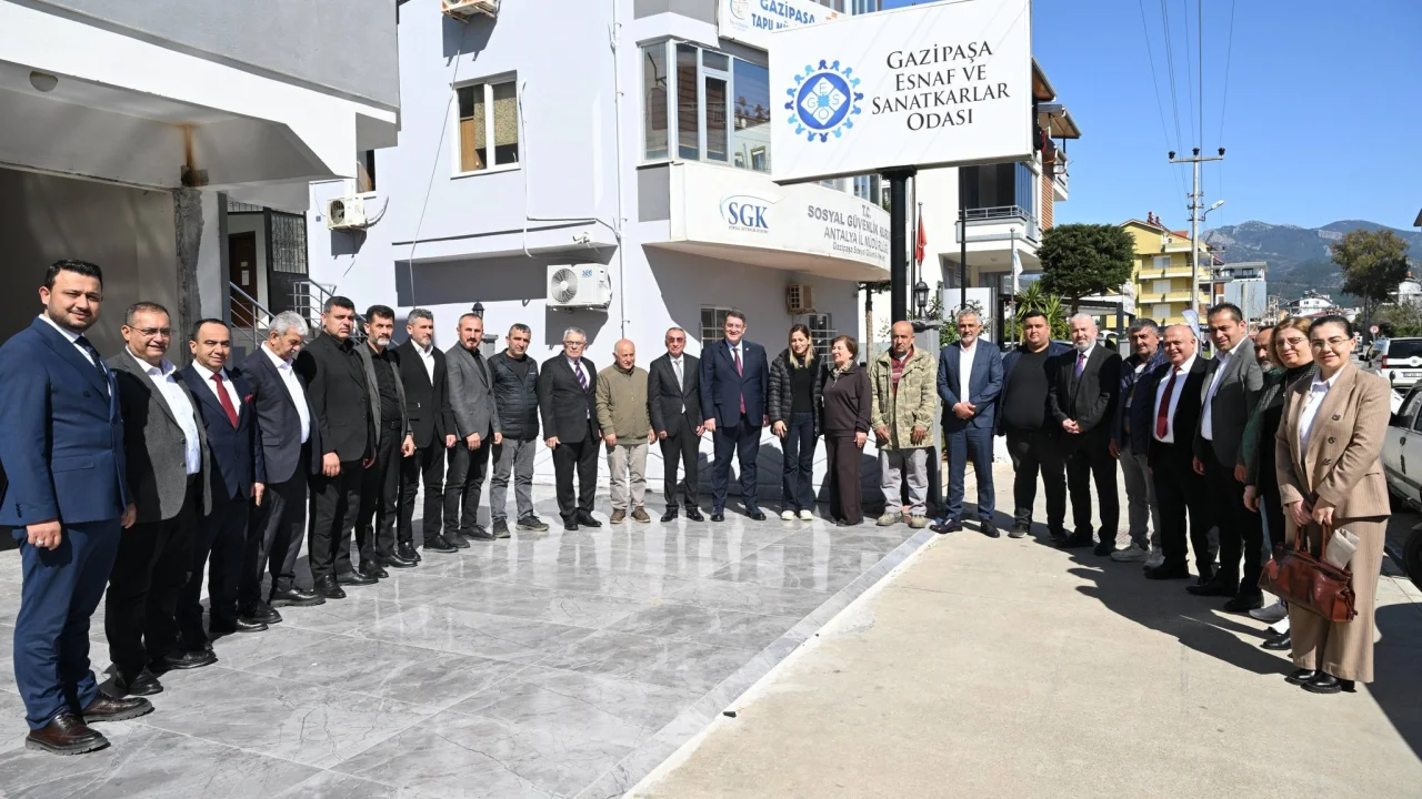 Gazipaşa ESOB’da Güven Tazeleyen Sönmez’e Hayırlı Olsun Ziyareti
