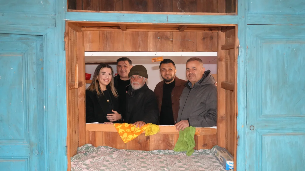 Hüseyin Amca'ya konteyner ev tahsis edildi