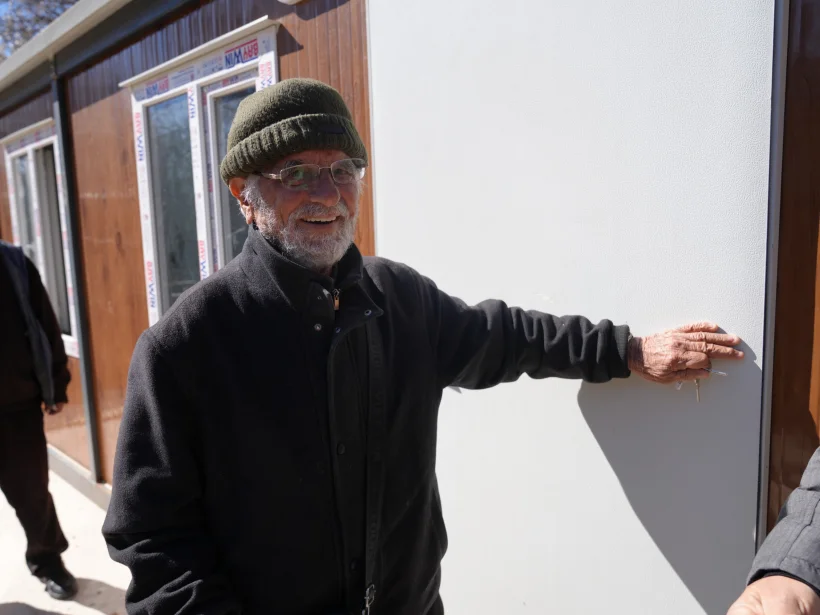 Hüseyin Amca'ya konteyner ev tahsis edildi