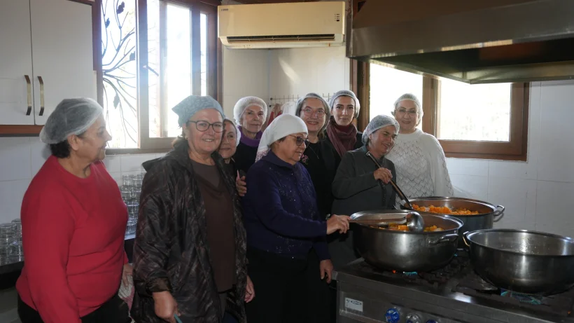 Alanya’da Gastronomi ve İyilik Buluştu: Turunçlar Taha Miraç ve Elisa Deniz İçin Kaynadı