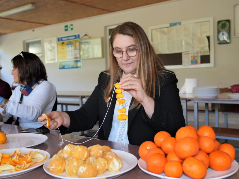 Alanya’da Gastronomi ve İyilik Buluştu: Turunçlar Taha Miraç ve Elisa Deniz İçin Kaynadı