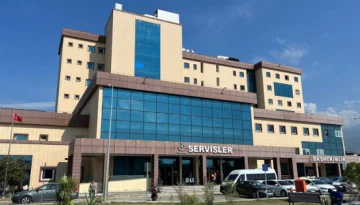 Alanya'da Parkta 69 Yaşındaki Adam Hayatını Kaybetti