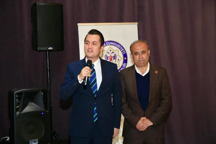 Kaymakam &Ouml;zt&uuml;rk Muhtarlarla İftarda Buluştu