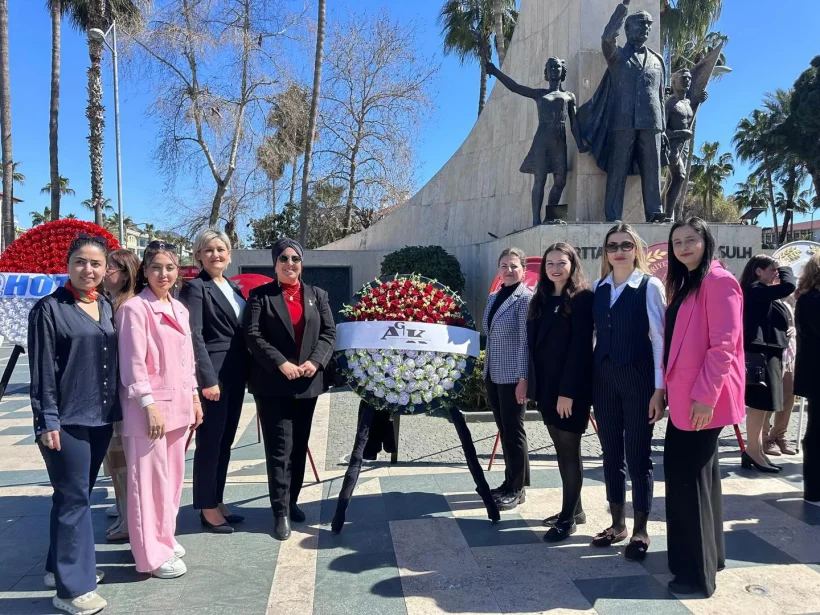 Alanya'da 8 Mart Ruhu: Sokaklarda Dayanışma Var 💜
