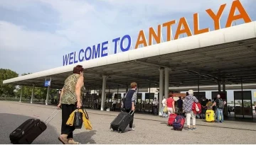 İran-ABD/İsrail Savaşı Antalya ve Ege Turizmini olumsuz etkiliyor