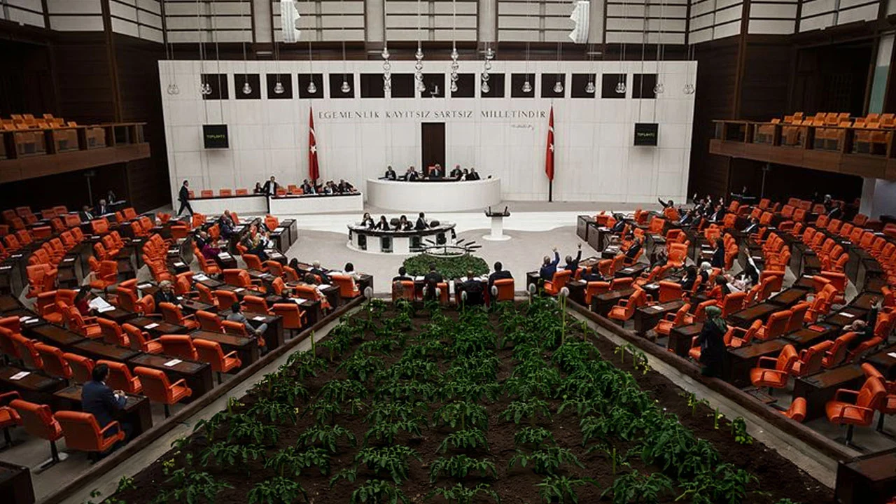 Alanya Çiftçisinin Gözü Ankara’da: Tarım Arazileri İçin Tarihi 'Tapu' Mesaisi!