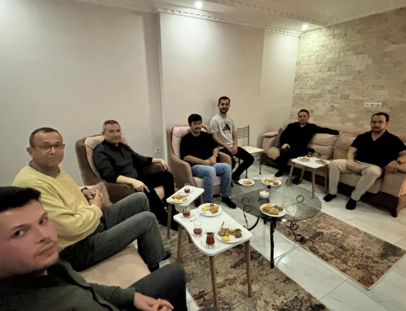 ALKÜ Rektörü Türkdoğan Öğrenci Evine Misafir Oldu