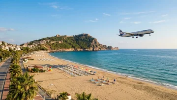 Ortadoğu’daki Gerilim Antalya Turizmini Vurdu: 2026 Sezonunda 'İptal' Alarmı!