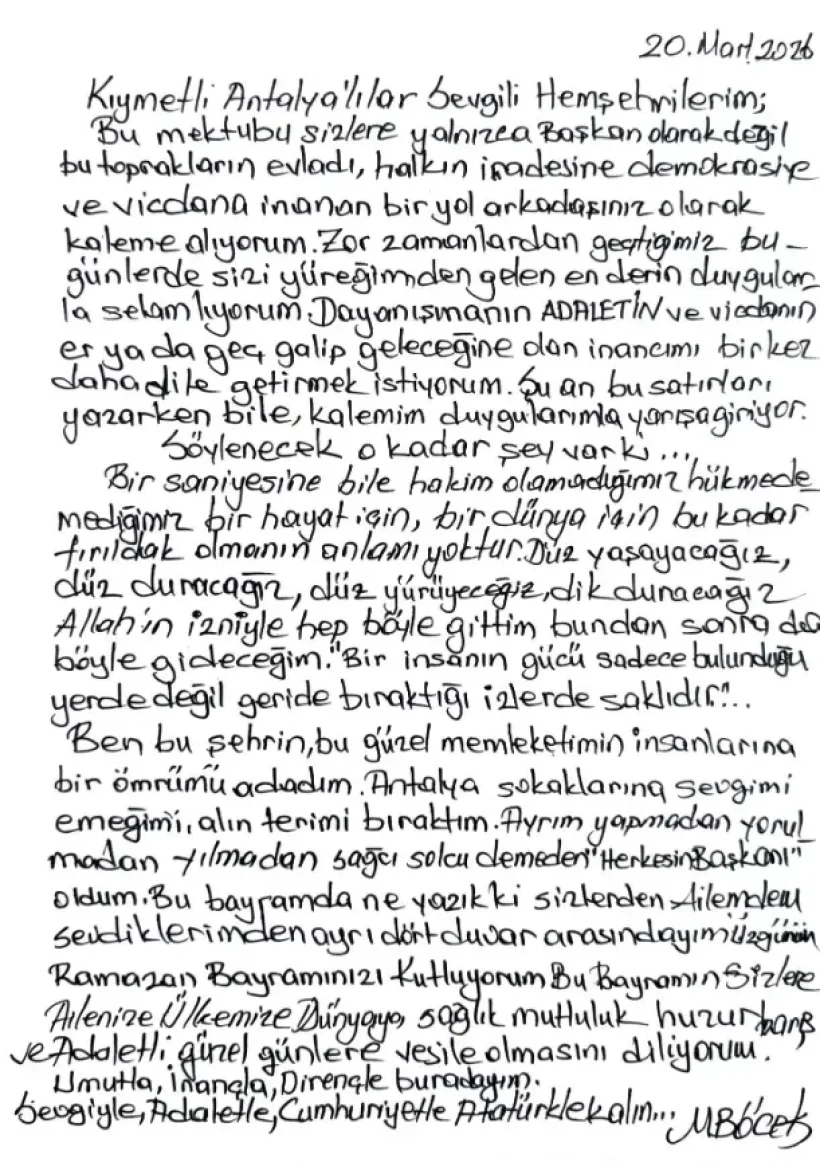 Muhittin Böcek’ten Dört Duvar Arasından Bayram Mesajı: Dik Duracağız!