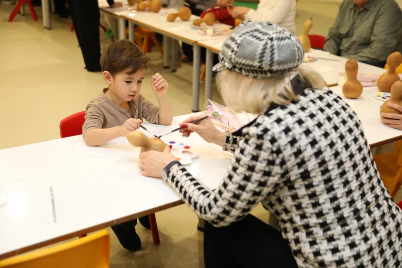 Alanya&rsquo;da Kuşaklar Buluştu: '&Ccedil;ınarlar' ve 'Fidanlar' Aynı Masada!