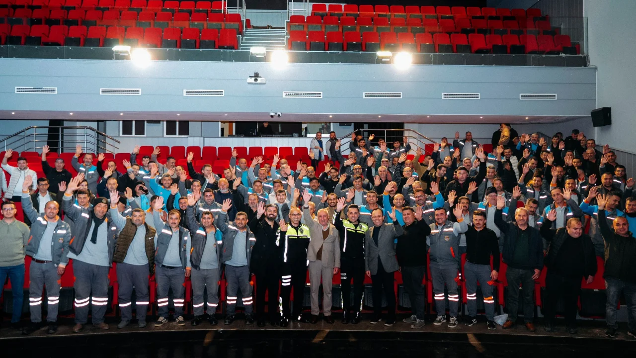 Alanya Belediye Personeline Trafik Eğitimi