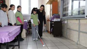 Alanya Beleyesi'nden okullara farkındalık eğitimi