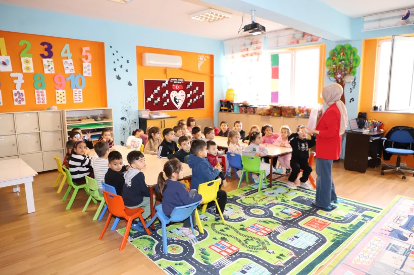 Alanya Beleyesi'nden okullara farkındalık eğitimi