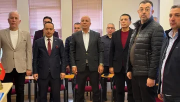 Alanya Kuyumcular Odası'nda tek aday Çavuşoğlu yine başkan seçildi