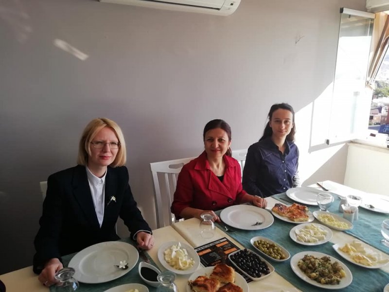 Alanya Belediye Başkan Adayı Anastasia P. Çetinkaya, Çalışıyor