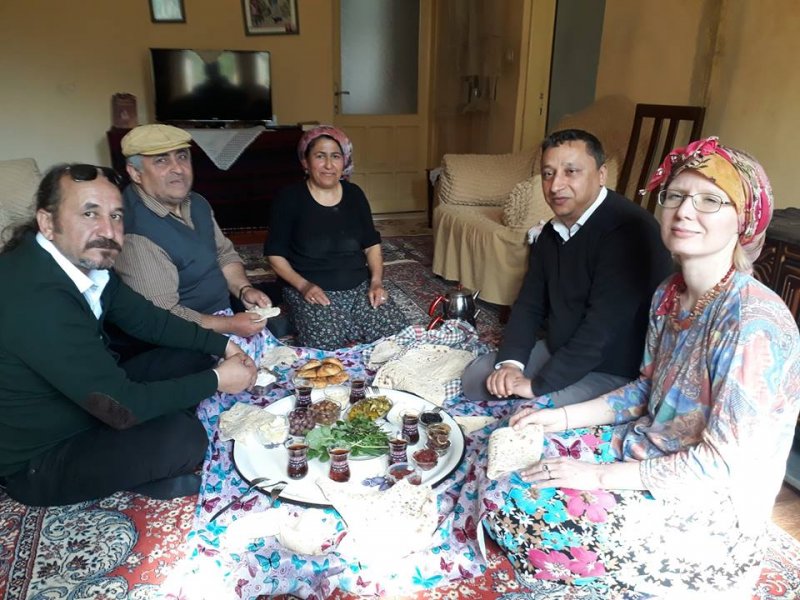 Anastasia P. Çetinkaya Yörük Gelini Oldu, Şebit Açtı