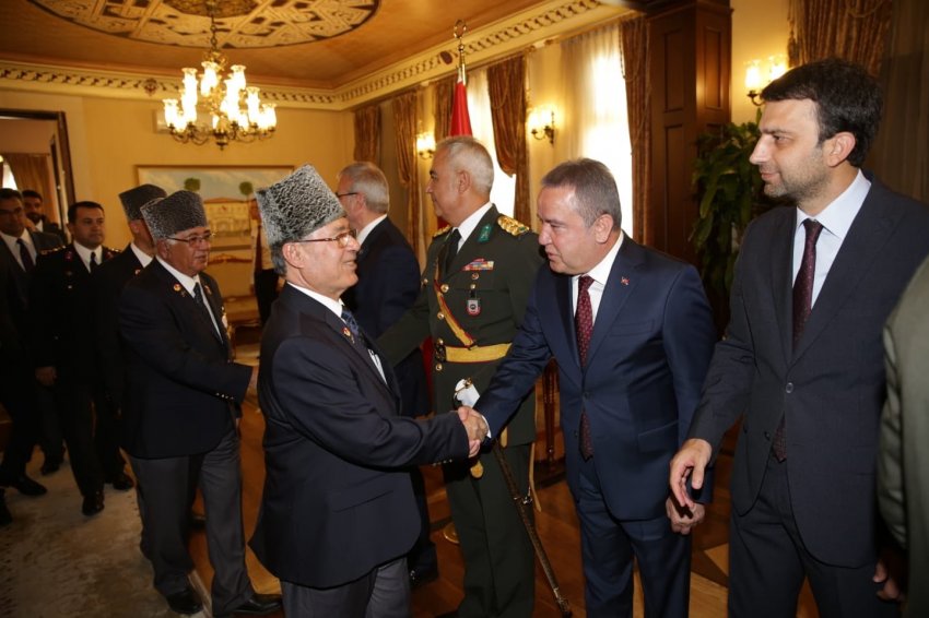 Antalya'da 30 Ağustos Zafer Bayramı coşkuyla kutlanıyor