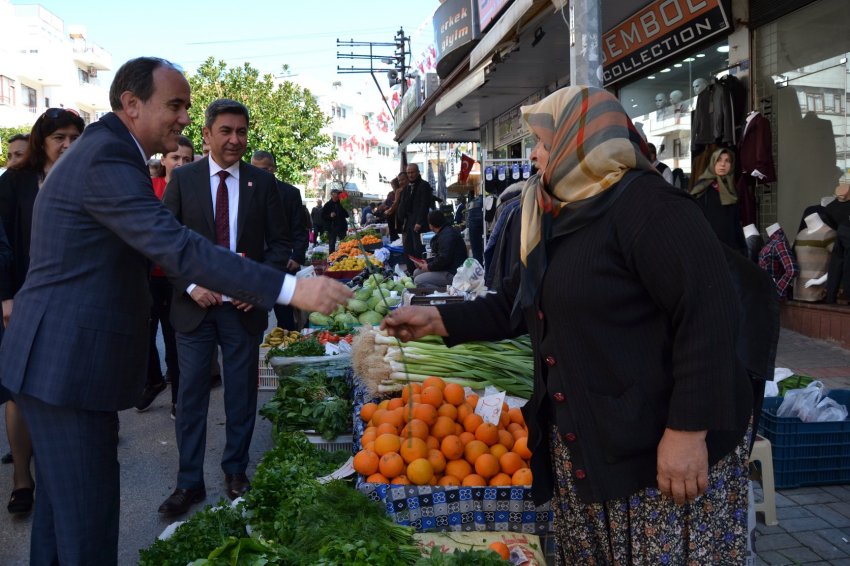 Çakır Cuma Pazarı'na Çıkarma Yaptı! Modern ve Çağdaş Alanya'yı çok seveceksiniz