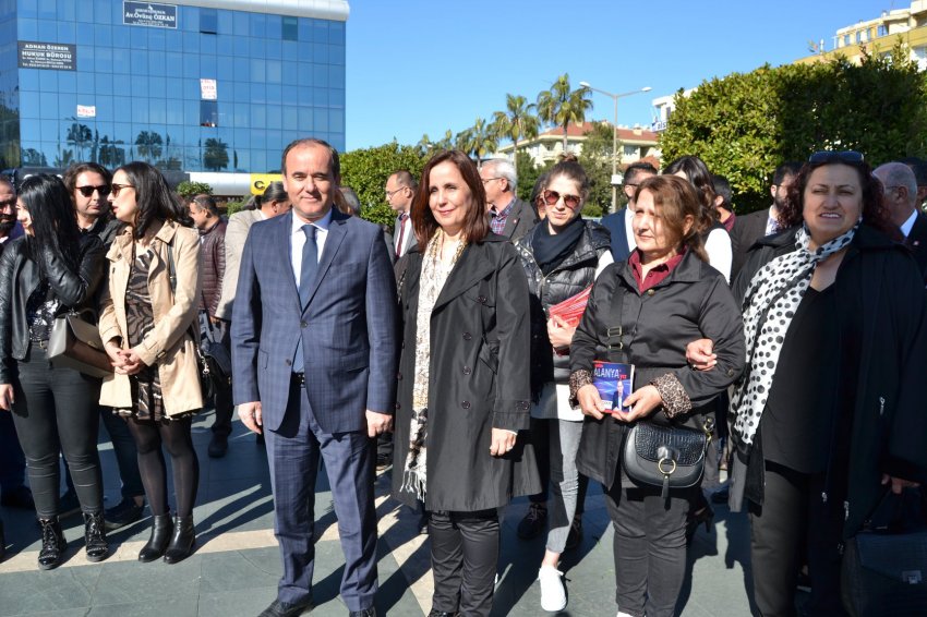 Çakır Cuma Pazarı'na Çıkarma Yaptı! Modern ve  Çağdaş Alanya'yı çok seveceksiniz