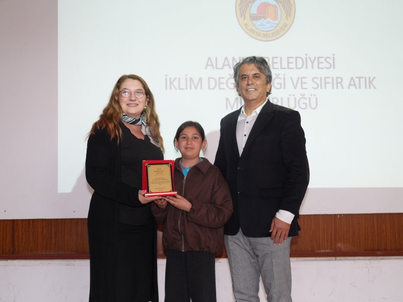 Alanya’da Sıfır Atık Seferberliği: 2025’in 'Yeşil Karnesi' Dudak Uçuklattı!