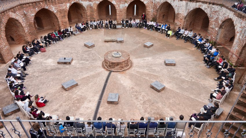 Alanya’da Tarihi Buluşma: Kızılkule’nin 800. Yılında 800 Öğrenci Kitap Okudu