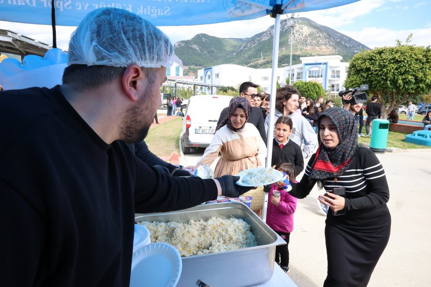 ALKÜ'de Türk'ün Uyanışı Nevruz karşılandı