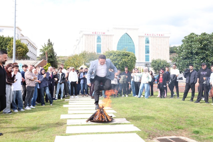 ALKÜ'de Türk'ün Uyanışı Nevruz karşılandı