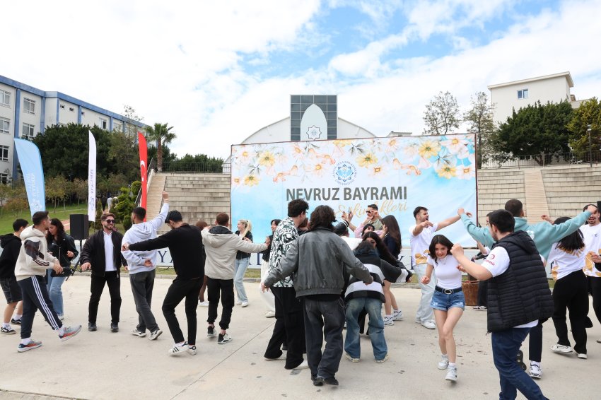 ALKÜ'de Türk'ün Uyanışı Nevruz karşılandı